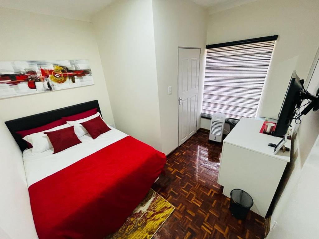 Ithonsi Guesthouse&Spa Kempton Park Extérieur photo