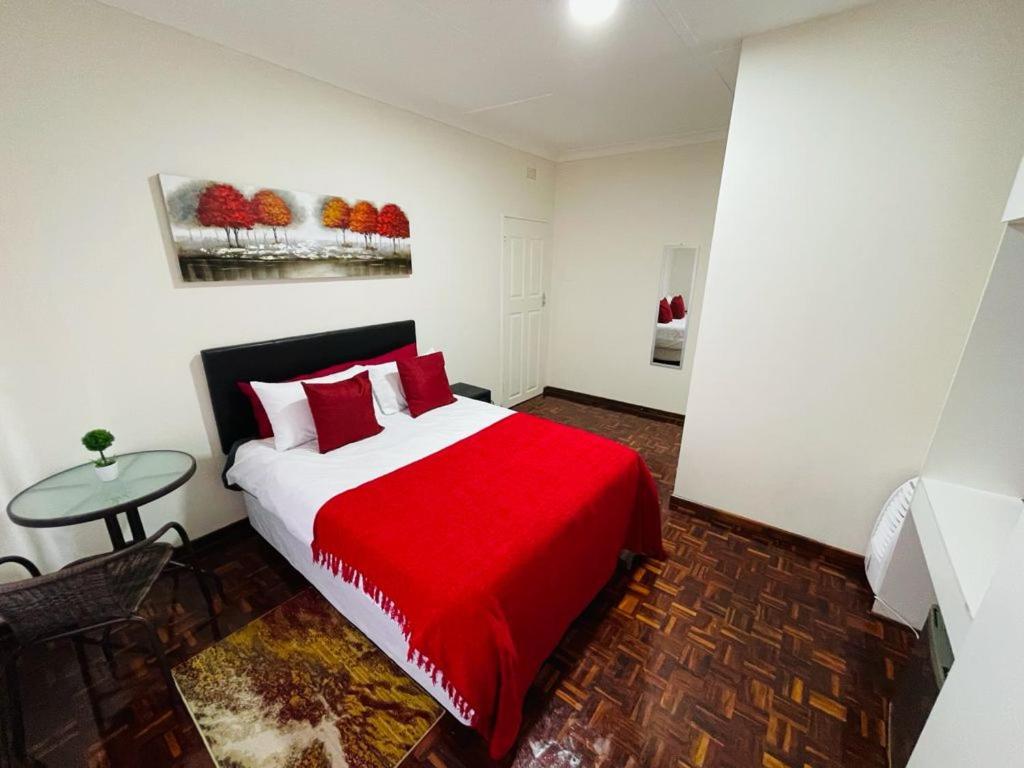 Ithonsi Guesthouse&Spa Kempton Park Extérieur photo