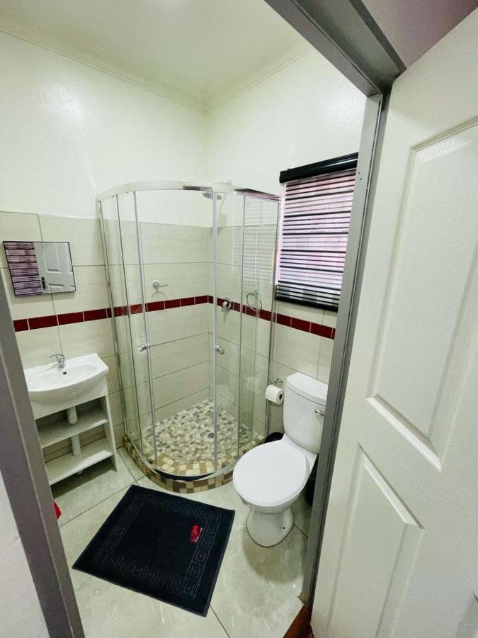 Ithonsi Guesthouse&Spa Kempton Park Extérieur photo